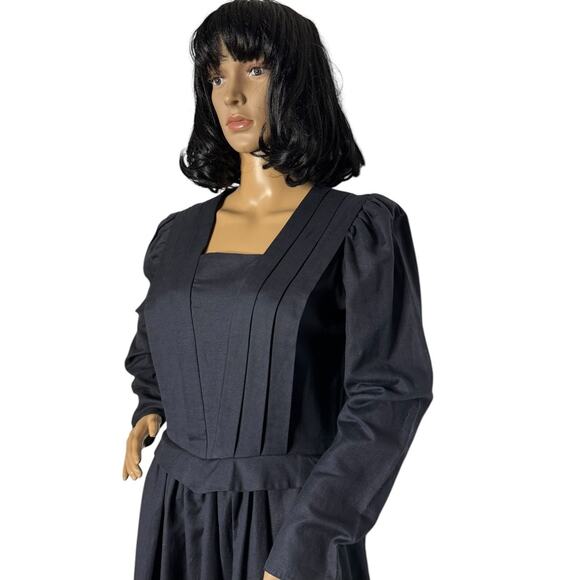 Vintage 70’s Diane Von Furstenberg Ladies Linen black midi dress size small - Picture 7 of 17